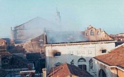 1004266-Incendie_de_La_Fenice.jpeg