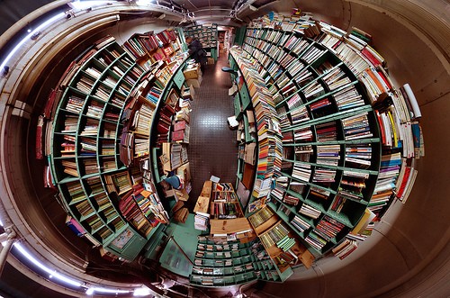 caverne aux livres.jpg