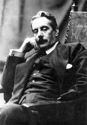 Puccini-portrait.jpg